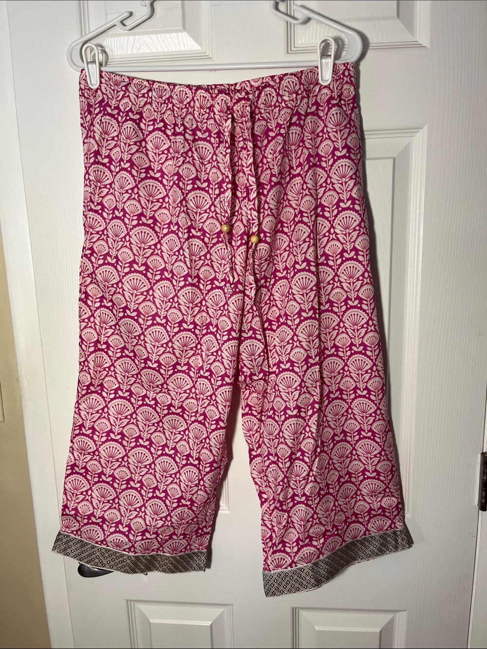 Sudara Punjammies capri pajama lounge pants pink white silver contrast ribbon LG